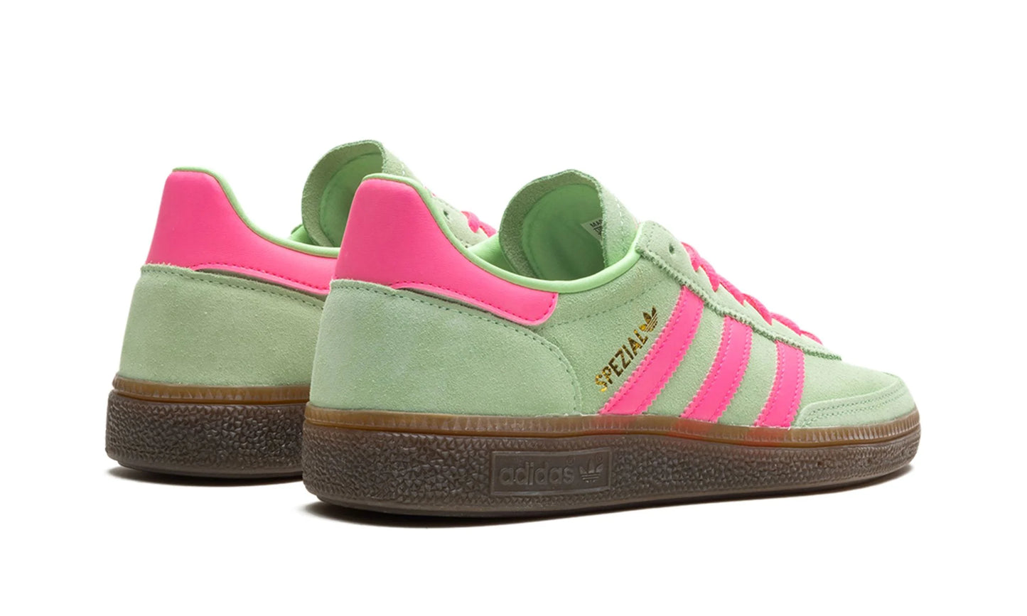 Parte de trás das sapatilhas Adidas Handball Spezial Semi Green Spark