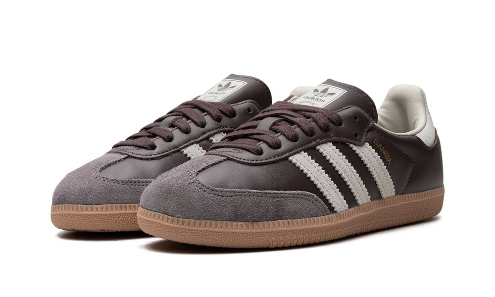 Parte da frente das sapatilhas Adidas Samba OG Brown Putty Grey