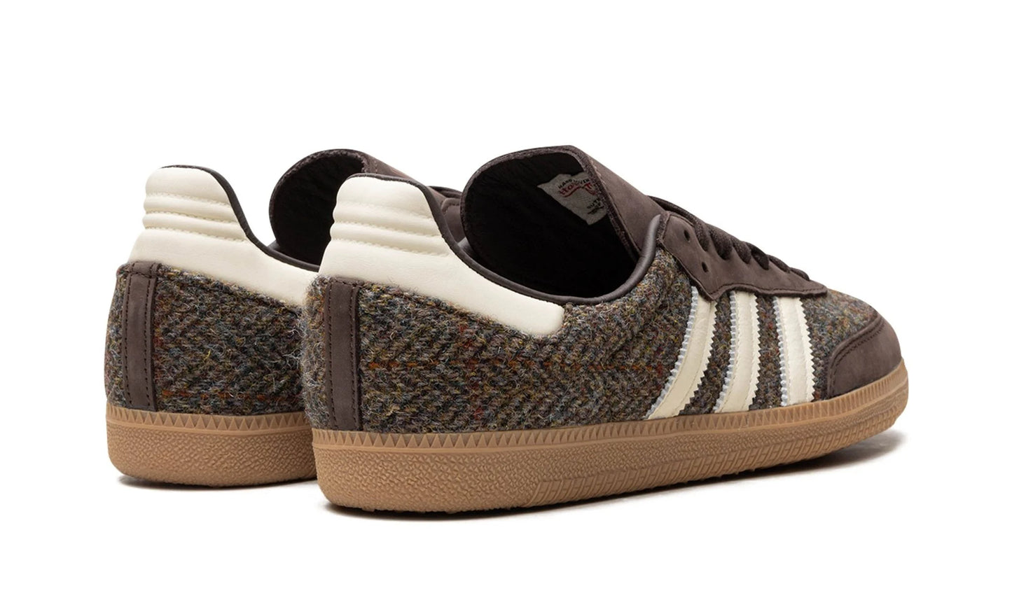 Parte de trás das sapatilhas Adidas Samba OG Dark Brown Tweed