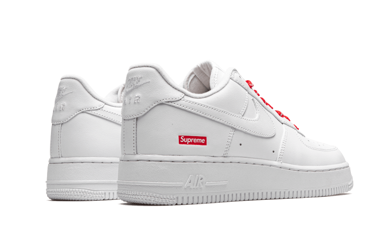 Parte de trás das sapatilhas Nike Air Force 1 Low Supreme White