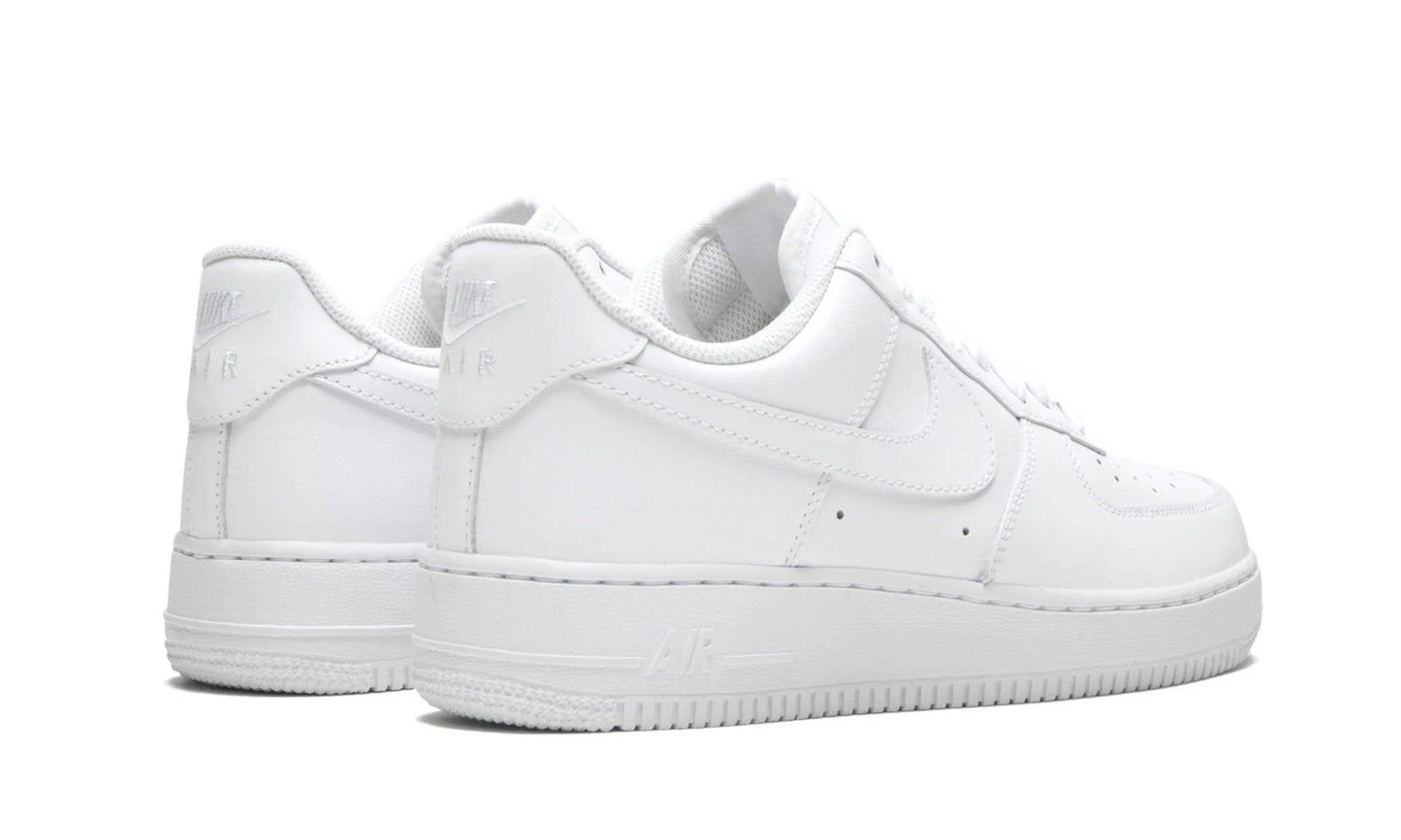 Parte de trás das sapatilhas Nike Air Force 1 Low White