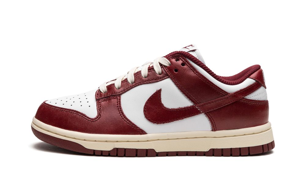Nike Dunk Low Team Red