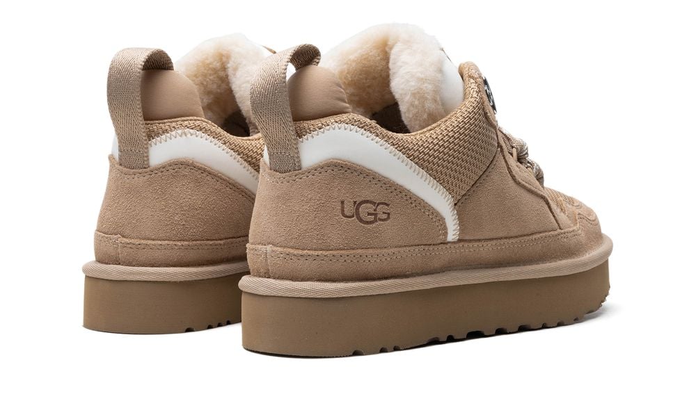 Parte de trás das UGG Lowmel Sand