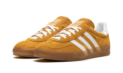 Parte da frente das sapatilhas Adidas Gazelle Indoor Orange Peel