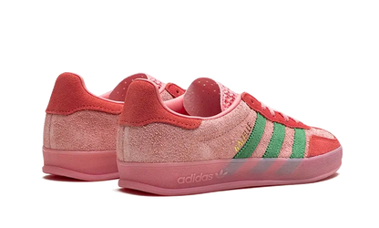 Parte de trás das sapatilhas Adidas Gazelle Indoor Semi Pink Spark Preloved Scarlet