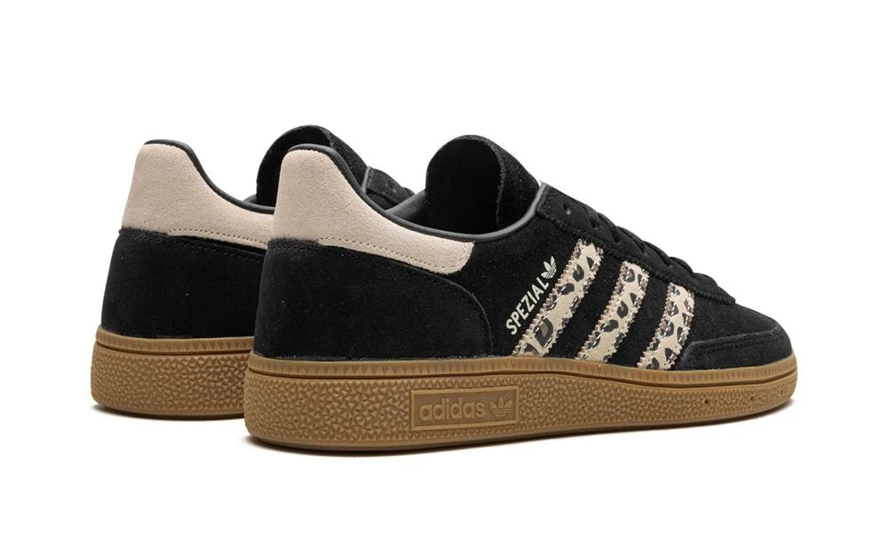 Parte de trás das Adidas Handball Spezial Black Wonder Leopard