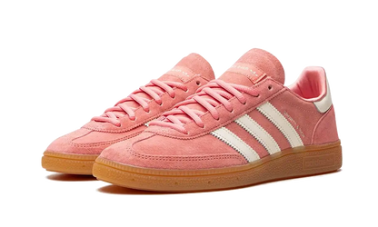 Parte da frente das sapatilhas Adidas Handball Spezial Sporty & Rich Pink