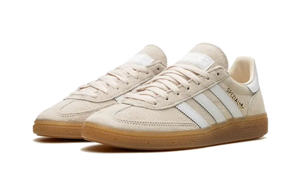 Parte da frente das sapatilhas Adidas Handball Spezial Wonder White