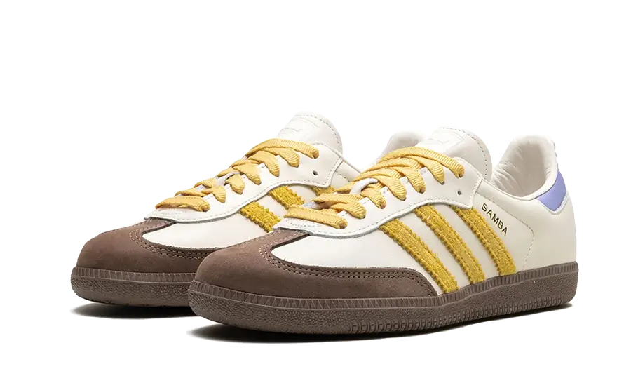 Parte da frente das sapatilhas Adidas Samba OG Off-White Violet Tone