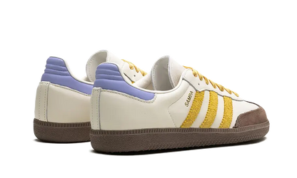 Parte de trás das sapatilhas Adidas Samba OG Off-White Violet Tone