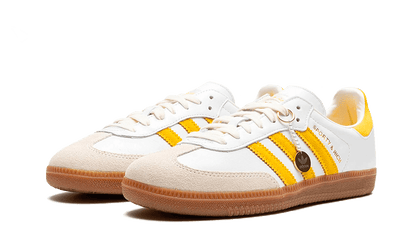 Parte da frente das sapatilhas Adidas Samba OG Sporty & Rich White Gold