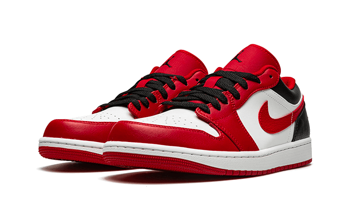 Parte da frente das sapatilhas Air Jordan 1 Low Bulls