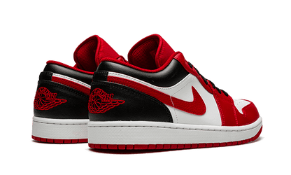 Parte de trás das sapatilhas Air Jordan 1 Low Bulls