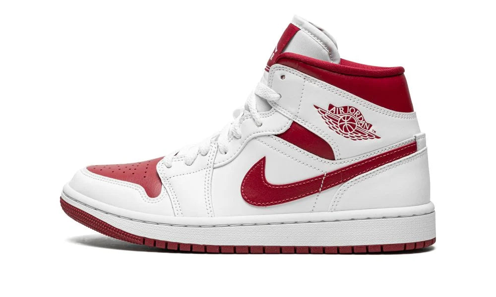 Air Jordan 1 Mid Reverse Chicago