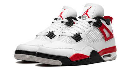 Parte da frente das sapatilhas Air Jordan 4 Retro Red Cement