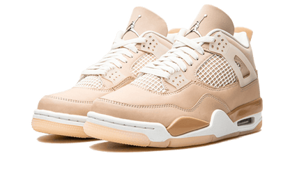 Parte da frente das sapatilhas Air Jordan 4 Retro Shimmer