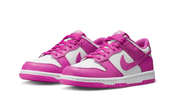 Parte da frente das sapatilhas Nike Dunk Low Active Fuchsia