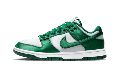 Lado esquerdo das sapatilhas Nike Dunk Low Green Satin