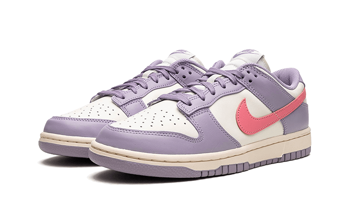 Parte da frente das sapatilhas Nike Dunk Low Indigo Haze