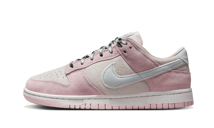 Lado esquerdo das sapatilhas Nike Dunk Low LX Pink Foam