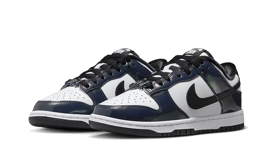 Parte da frente das sapatilhas Nike Dunk Low SE Just Do It Iridescent