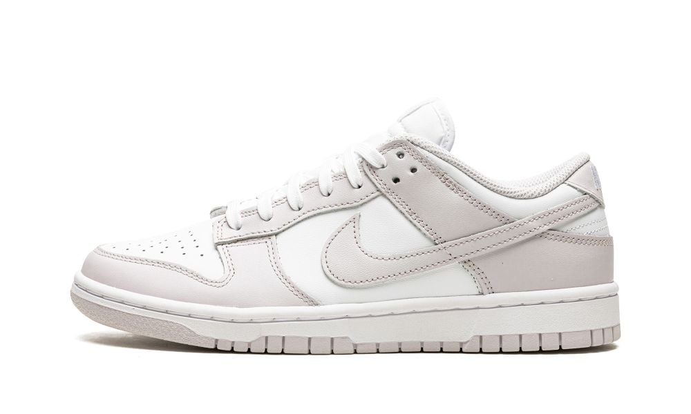 Lado esquerdo das sapatilhas Nike Dunk Low Venice