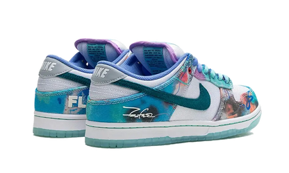 Parte de trás das sapatilhas Nike SB Dunk Low Futura Laboratories Bleached Aqua