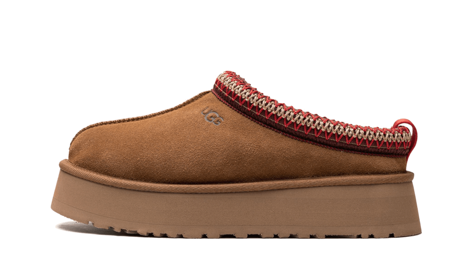 Lado esquerdo das Pantufas / Socas	UGG Tazz Slipper Chestnut