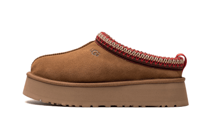 Lado esquerdo das Pantufas / Socas	UGG Tazz Slipper Chestnut