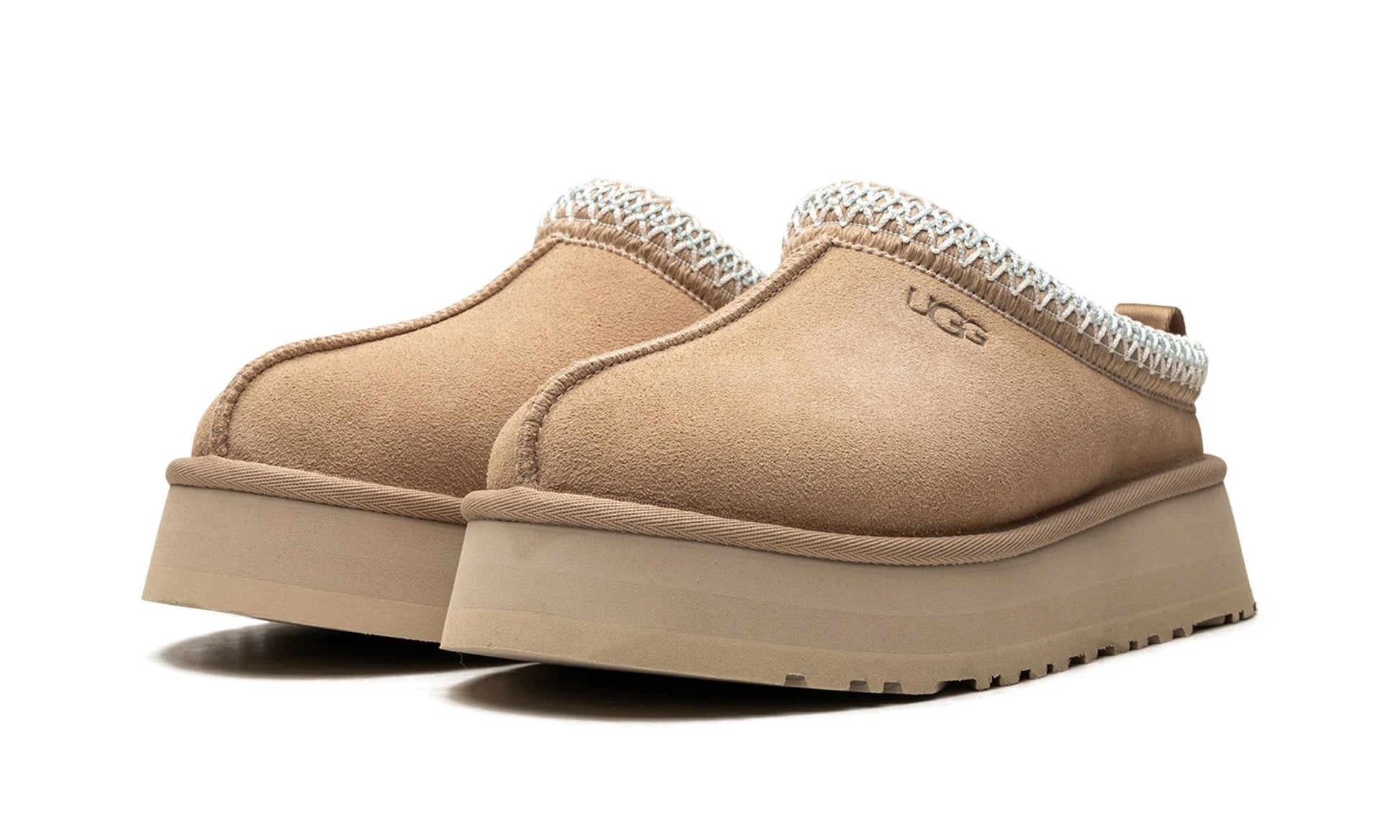 Parte da frente das pantufas/socas UGG Tazz Slipper Sand